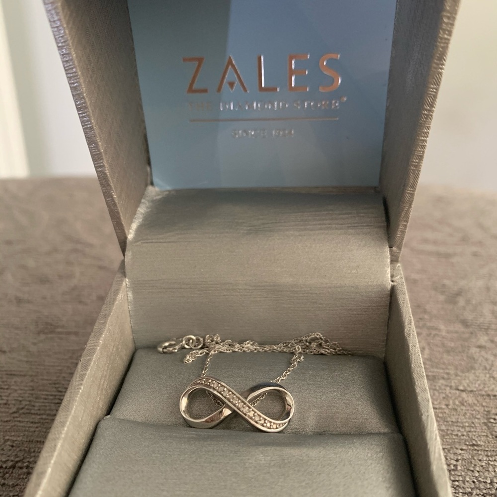 Infinity necklace